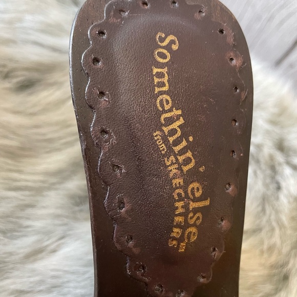 Something else from Skechers wood and embroidered wedges - Picture 5 of 6